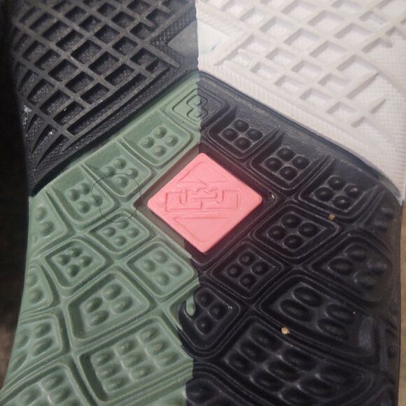 Nike Lebron 18 Space Jam Bugs Vs Marvin Shoes Sz Toddler 4c DJ3762-0052 PREOWNED - Picture 10 of 11